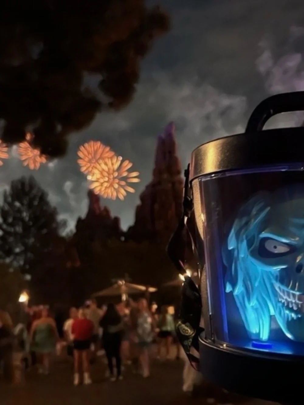 Disney Haunted Mansion Hatbox Ghost Popcorn Bucket 2026 NEW Light Up